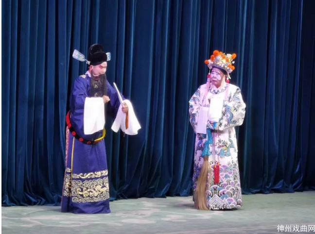 戏迷点赞五路丝弦优秀剧目展演_06