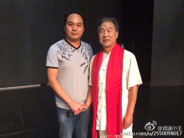 海连池曲剧团进军南阳