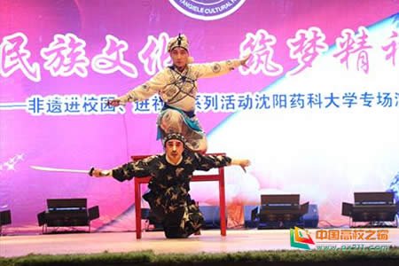 传承民族文化筑梦精神家园非遗进校园