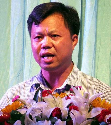 平顶山市戏剧研究中心主任刘军阳