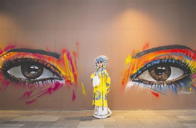 潮流都市里的川剧